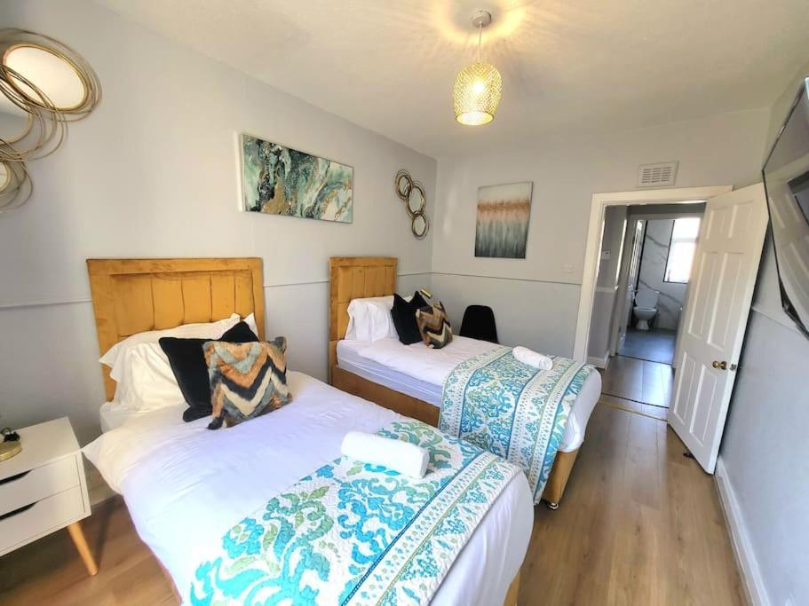 4 Bedrooms Apartment By Sensational Stay Short Lets & Serviced Accommodation Edimburgo Exterior foto